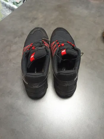 Used Salomon Trailrunning Shoes bike — image 2 of 5