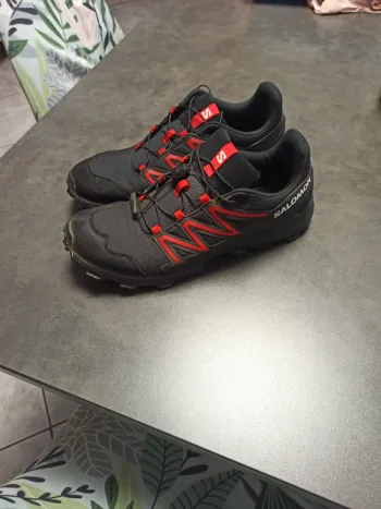 Použité Salomon Trailrunning Shoes Running Shoes