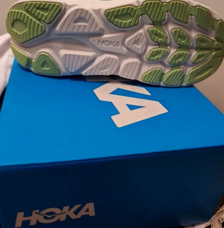 Used Hoka Clifton 10 2025 bike — image 3 of 5