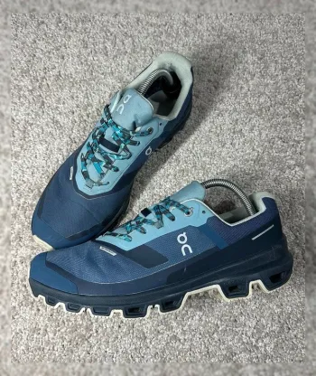 Used Premium Cloudventure Waterproof Running Shoes