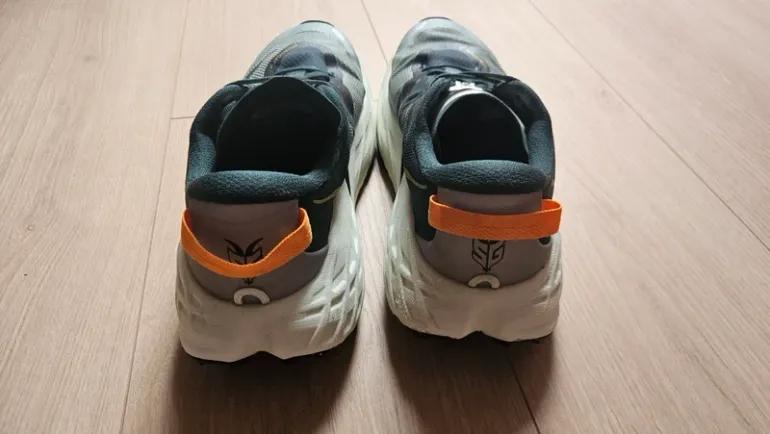 Used Hoka Speedgoat 7 bike — image 5 of 9