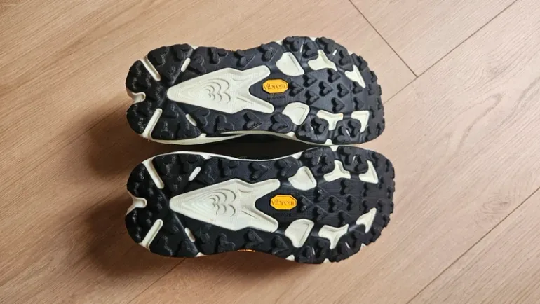 Used Hoka Speedgoat 7 bike — image 7 of 9