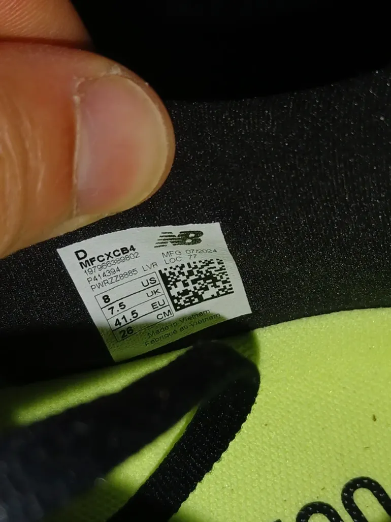 New Balance Rebel V4 bike d'occasion — image 8 sur 9