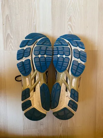 Käytetty Asics GT-2000 bike — kuva 4 / 8