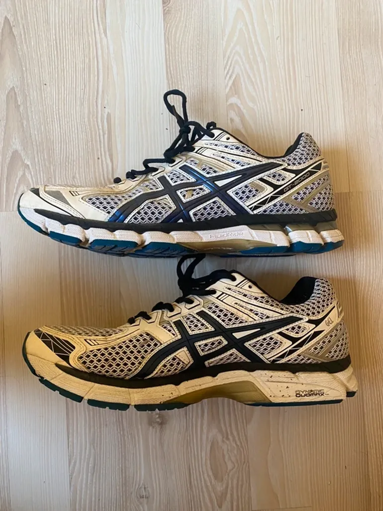 Käytetty Asics GT-2000 bike — kuva 3 / 8