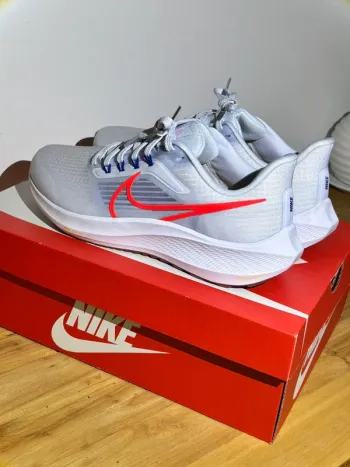 Used Pegasus Air Zoom 39 Running Shoes