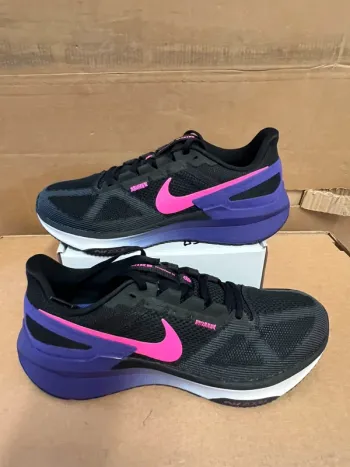 Used Nike Structure 25 Running Shoes