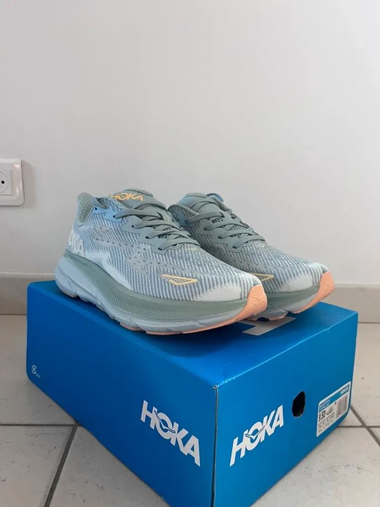 Used Hoka Clifton 9 bike — image 4 of 9
