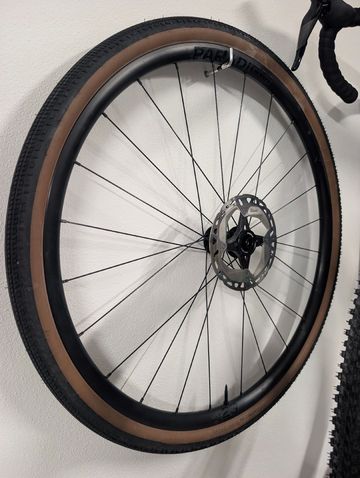 Bontrager Paradigm 23 TLR Disc 2026 Wheels d'occasion