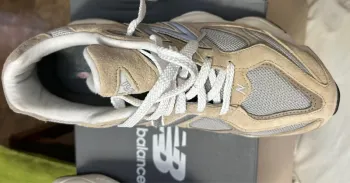 Used New Balance 9060 Running Shoes