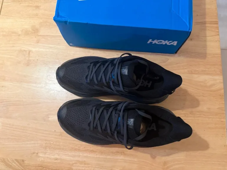 Hoka Challenger 8 bike d'occasion — image 3 sur 5