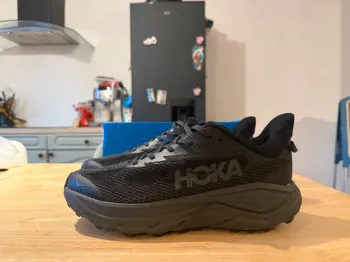Used Hoka Challenger 8 Running Shoes
