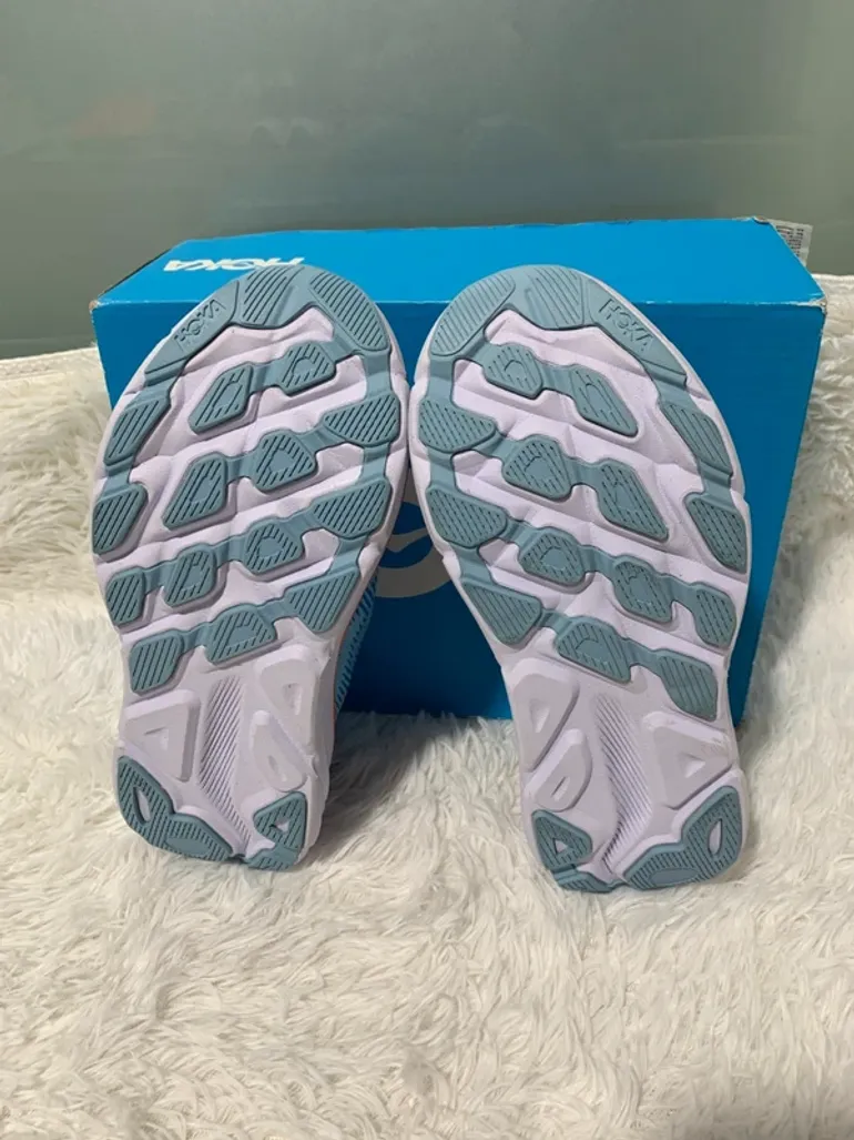 Used Hoka Chaussure blanche taille 44 bike — image 2 of 8