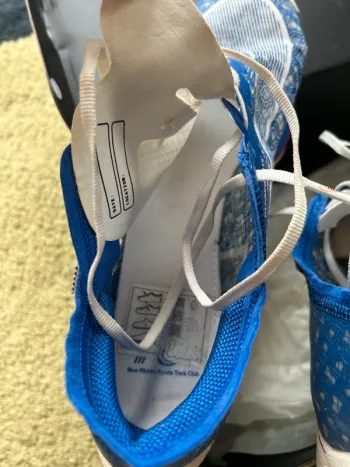 Used Nike ZoomX Vaporfly Next% bike — image 7 of 12