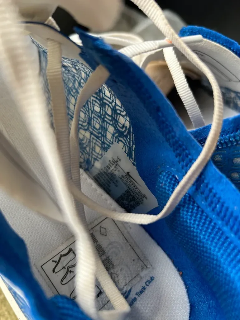 Used Nike ZoomX Vaporfly Next% bike — image 8 of 12