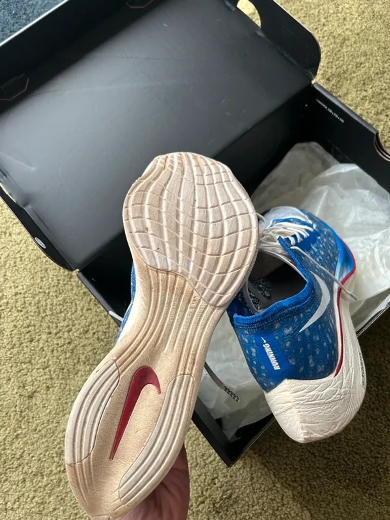 Used Nike ZoomX Vaporfly Next% bike — image 10 of 12