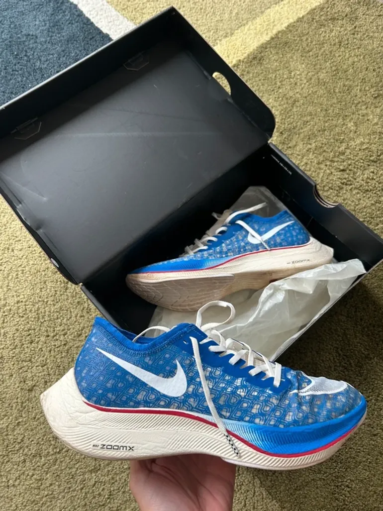 Used Nike ZoomX Vaporfly Next% bike — image 3 of 12