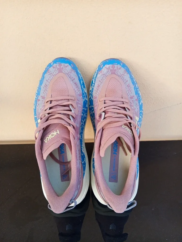 Used Hoka Speedgoat 6 bike — image 2 of 7