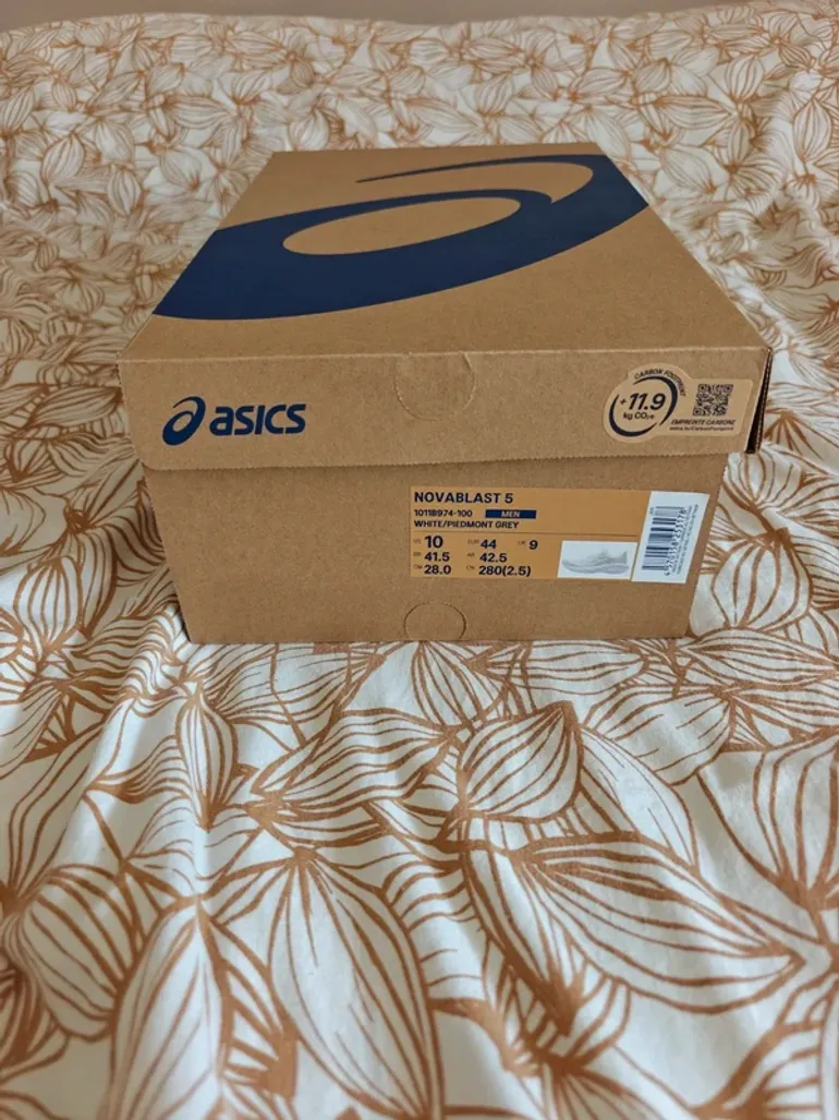 Použité Asics Novablast 5 bike — obrázek 5 z 5
