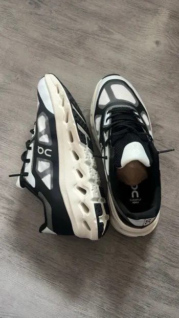 Used On Running Cloudrunner bike — image 4 of 5