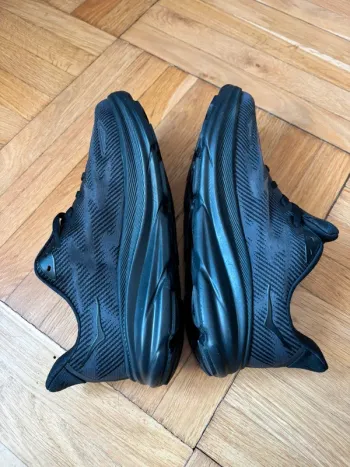 Hoka Clifton 9 bike d'occasion — image 4 sur 5