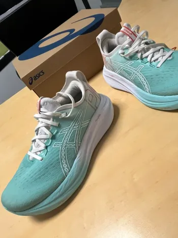 Asics Gel Nimbus 27 bike usato — immagine 13 di 15
