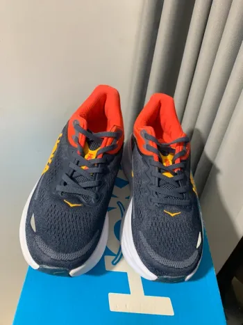 Käytetty Hoka Shoes Size 42 bike — kuva 3 / 5