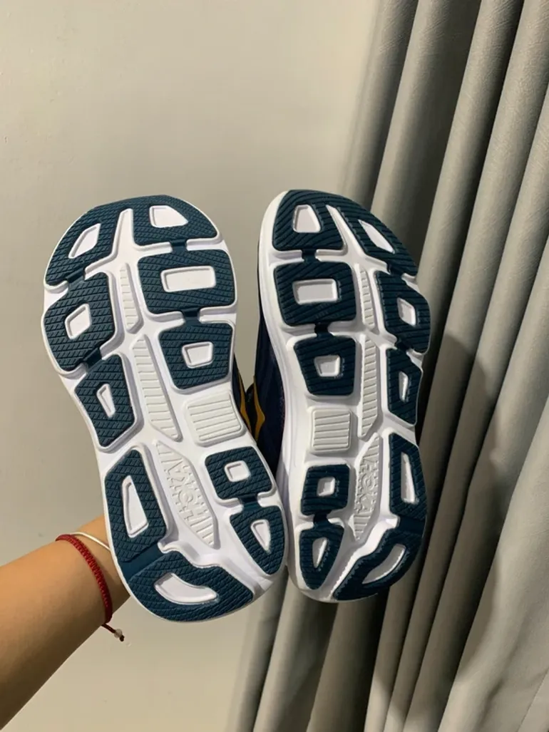 Käytetty Hoka Shoes Size 42 bike — kuva 2 / 5