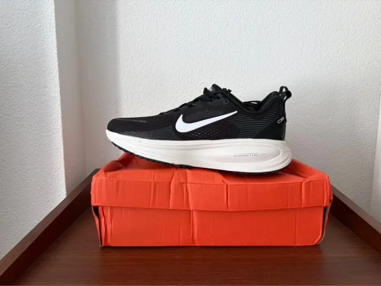 Brugt Nike Vomero 18 bike — billede 2 af 6