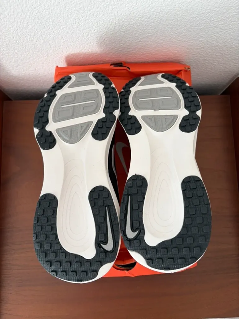 Brugt Nike Vomero 18 bike — billede 4 af 6