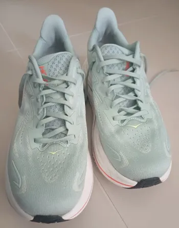 Gebrauchtes Hoka Clifton 10 Running Shoes