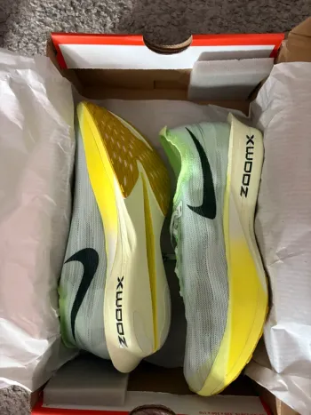 Used Nike ZoomX Streakfly 2 bike — image 2 of 4
