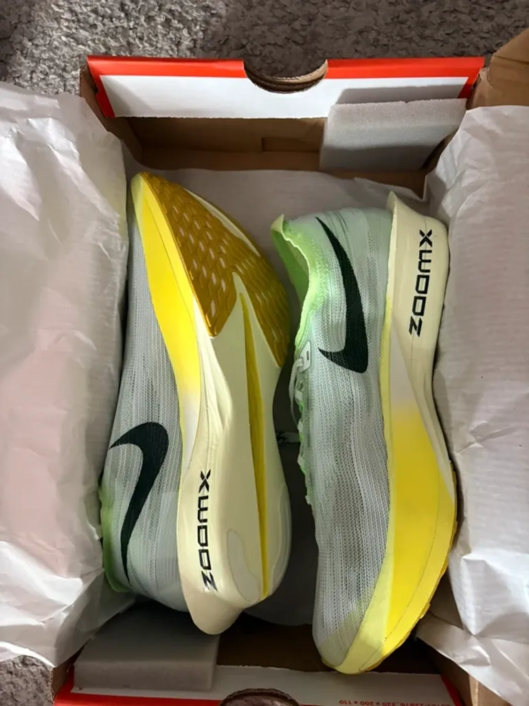 Used Nike ZoomX Streakfly 2 bike — image 2 of 4