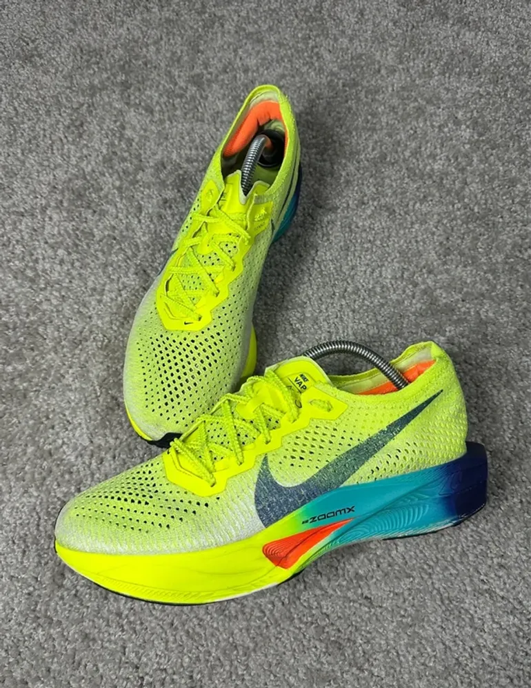Lightweight ZoomX Vaporfly 3 bike d'occasion — image 2 sur 13
