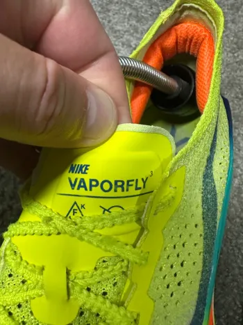Lightweight ZoomX Vaporfly 3 bike d'occasion — image 10 sur 13