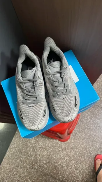 Used Hoka Shoes size 43 bike — image 3 of 6