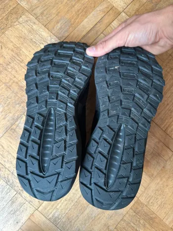 Used New Balance Running Shoes Gore-Tex bike — image 4 of 4