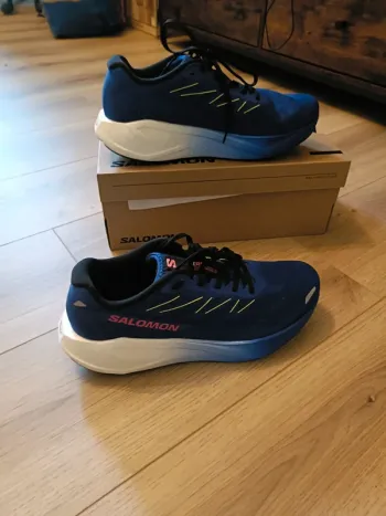 Used Salomon Aero Blazer 3 Running Shoes