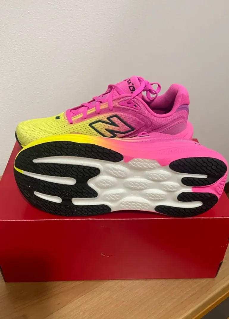 New Balance 1080 v15 bike d'occasion — image 3 sur 5