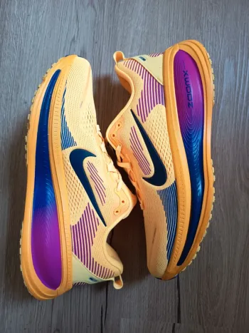 Nike Vomero 18 SE Running Shoes d'occasion