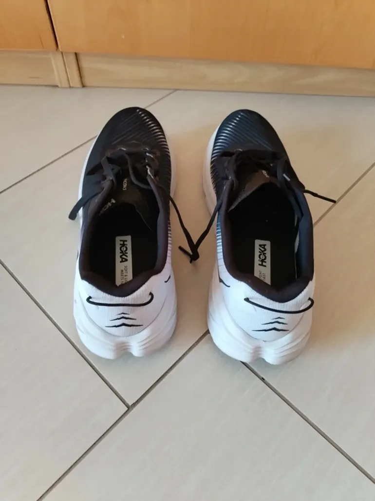 Used Hoka Rincon 3 bike — image 2 of 7