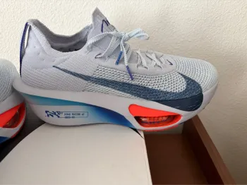 Used Nike ZoomX Alphafly Next% 3 bike — image 6 of 7