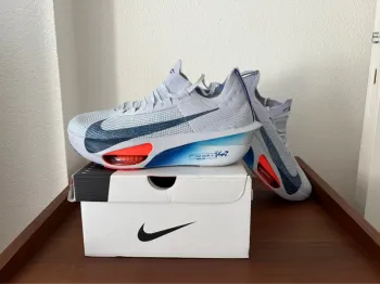 Used Nike ZoomX Alphafly Next% 3 bike — image 3 of 7