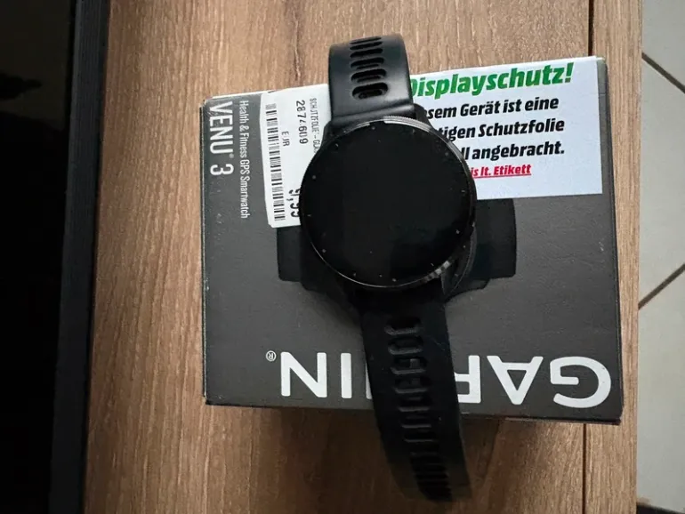 Used Garmin Venu 3 bike — image 3 of 5