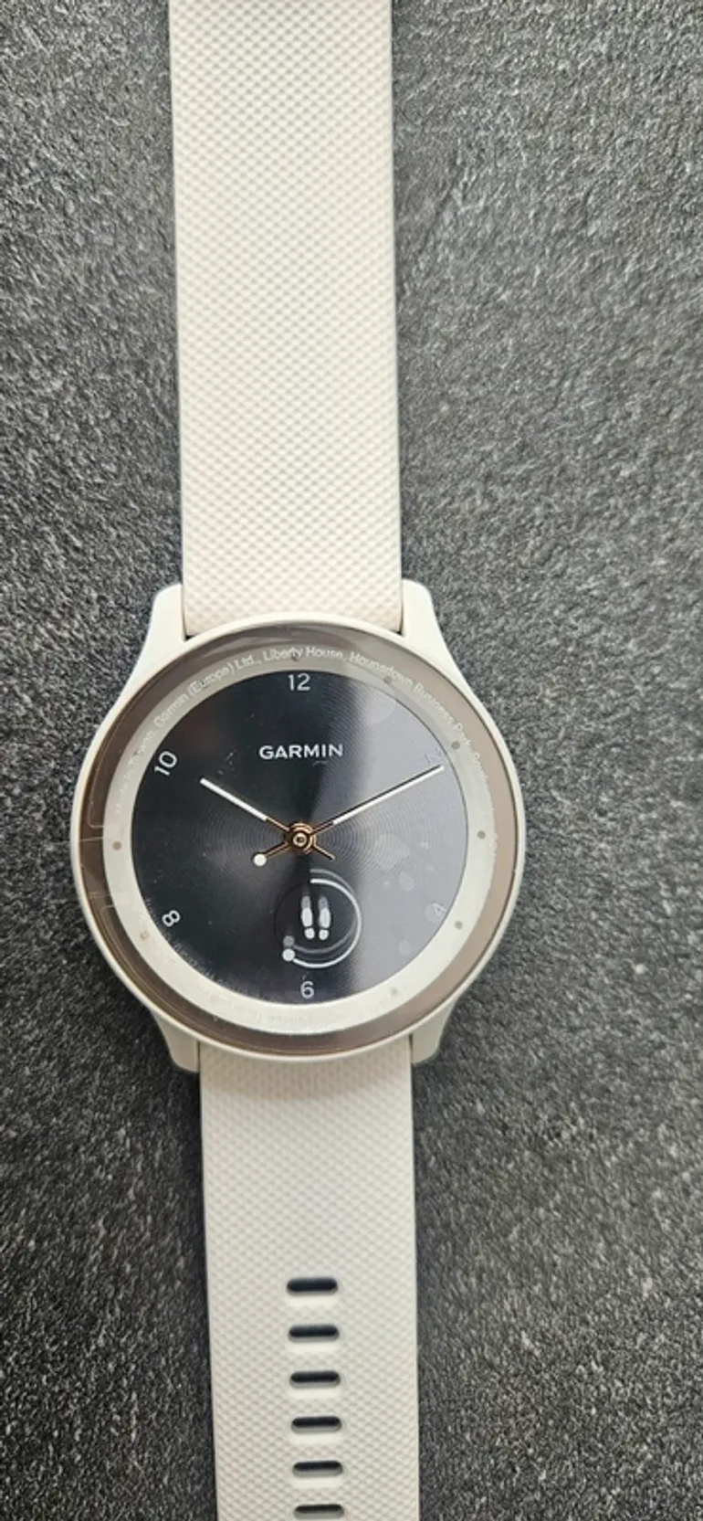 Used Garmin Vivomove Sport bike — image 3 of 5