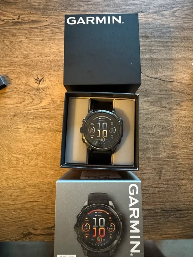 Used Garmin fenix 8 sapphire titanium 47mm bike — image 5 of 5