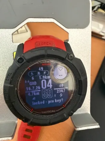 Käytetty Garmin Instinct 2 Solar Electronics