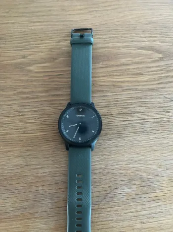Used Garmin Vivomove Sport bike — image 3 of 5