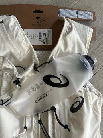 Asics Fujitrail bike d'occasion — image 6 sur 6