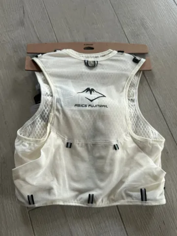 Asics Fujitrail bike d'occasion — image 4 sur 6